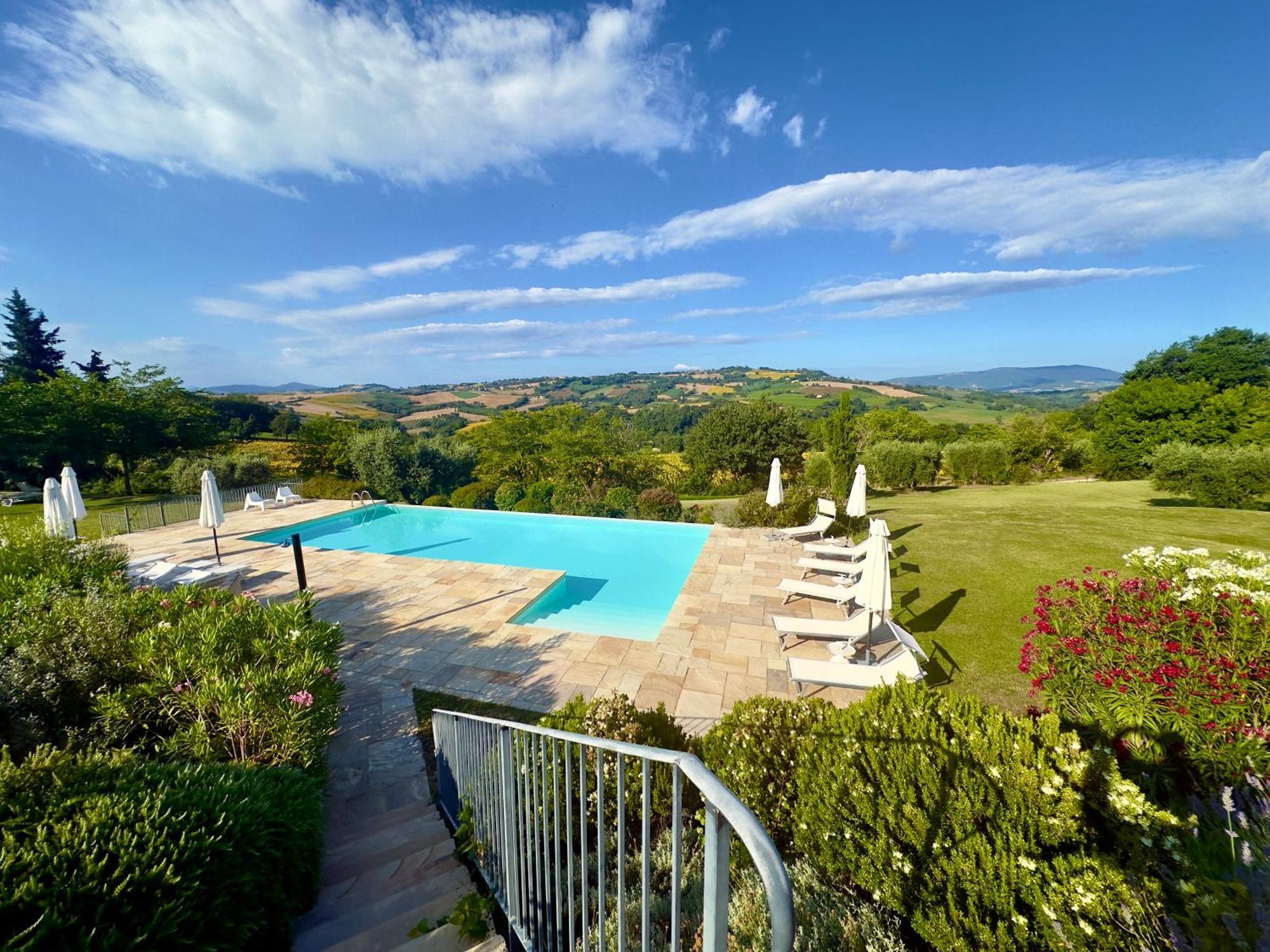 Maison d'hôtes La Giravolta Country House à Barchi Extérieur photo